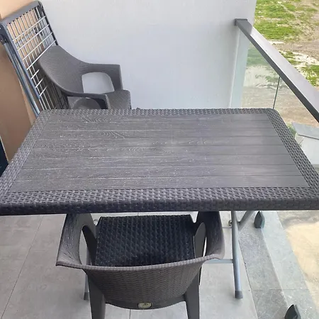 Sunset View Riverside Apartament *